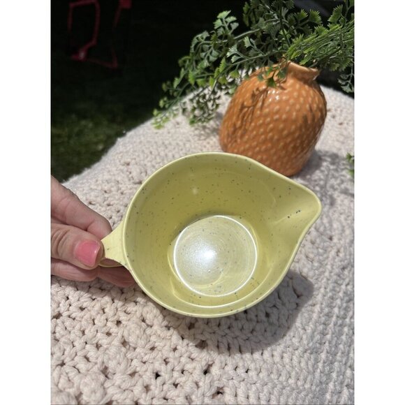 Vtg Imperial Ware Melmac Creamer Sugar w Lid Melamine 40s - 60s Yellow Confetti - Picture 8 of 9